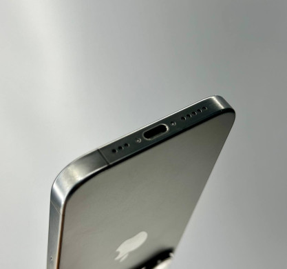 iPhone 15 Pro 256GB Black Titanium